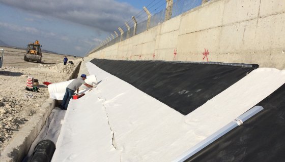 DEVLET HAVA MEYDANLARI HATAY HAVA ALANI EPDM GEOMEMBRAN UYGULAMASI